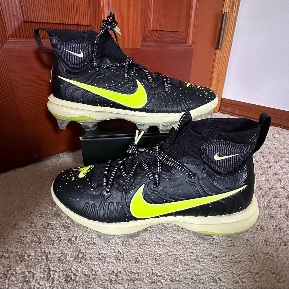 Nike Men’s Alpha Huarache NXT MCS Black/Life Lime/Volt FV6092-001 Size 9